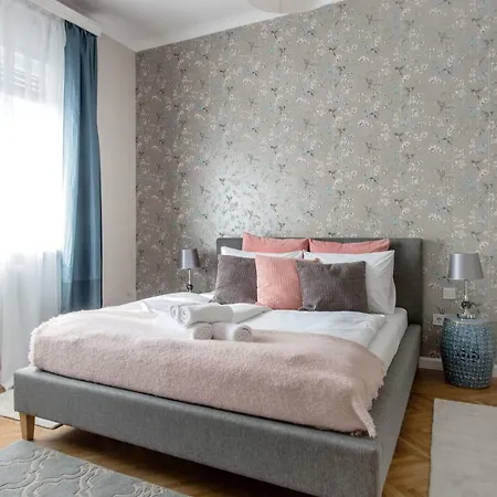 Luxurious Design Near The Danube * Budapest